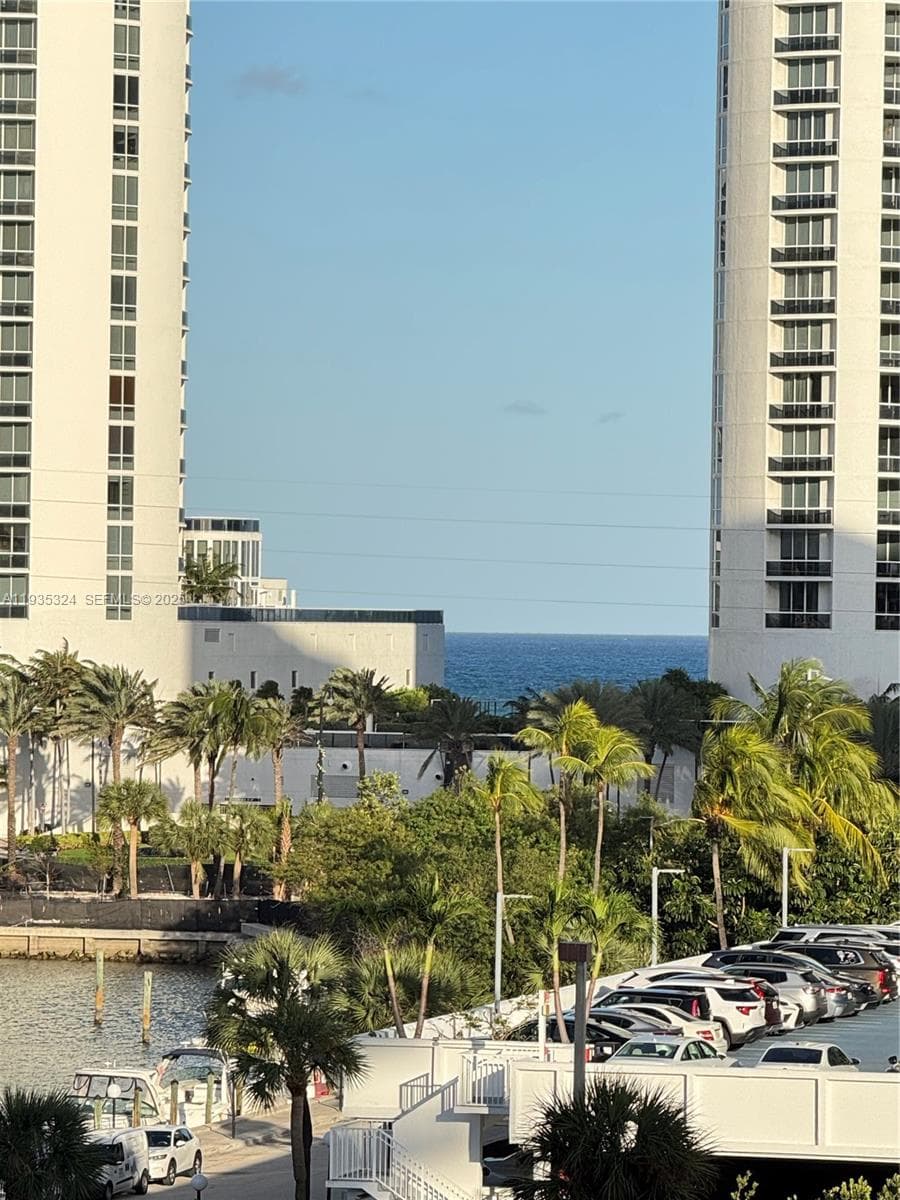 Arlen House · #509 in Sunny Isles Beach - Photo 18