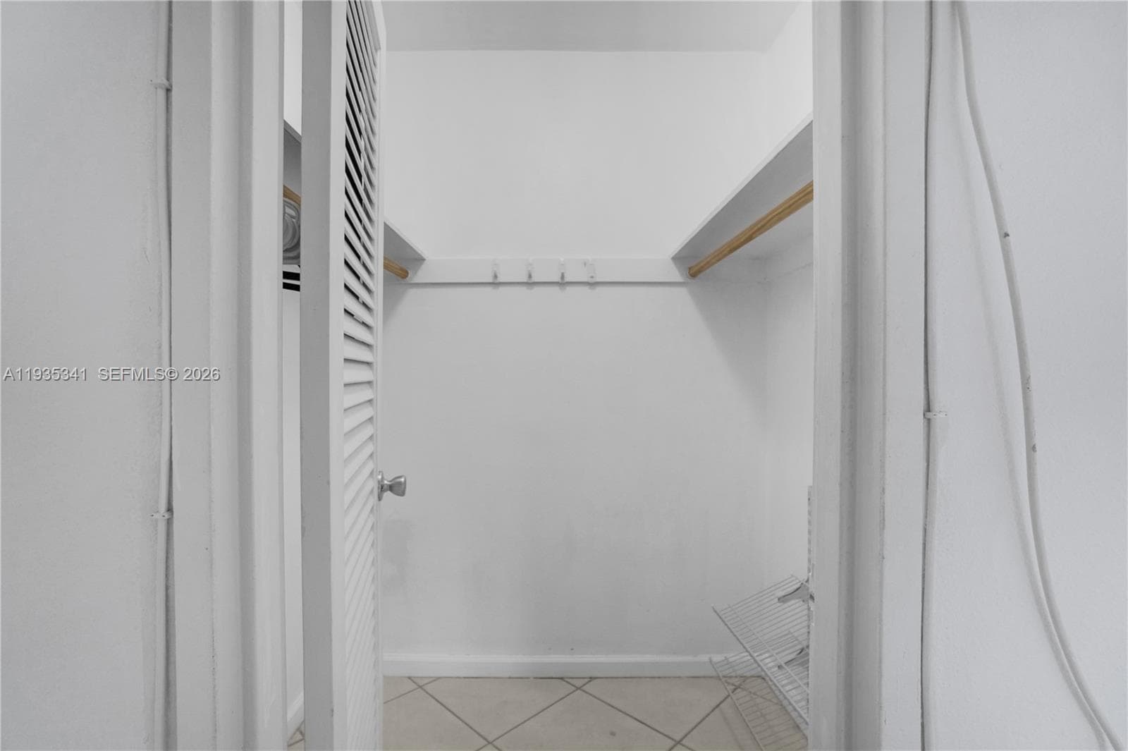 Closet 1