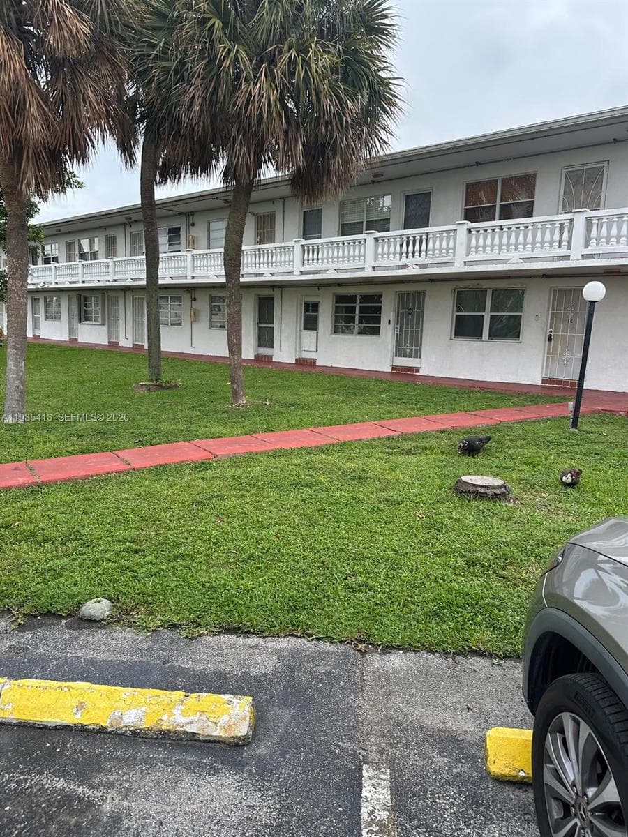 ROMONT SOUTH CONDO · #Q27 in Miami Gardens - Photo 1