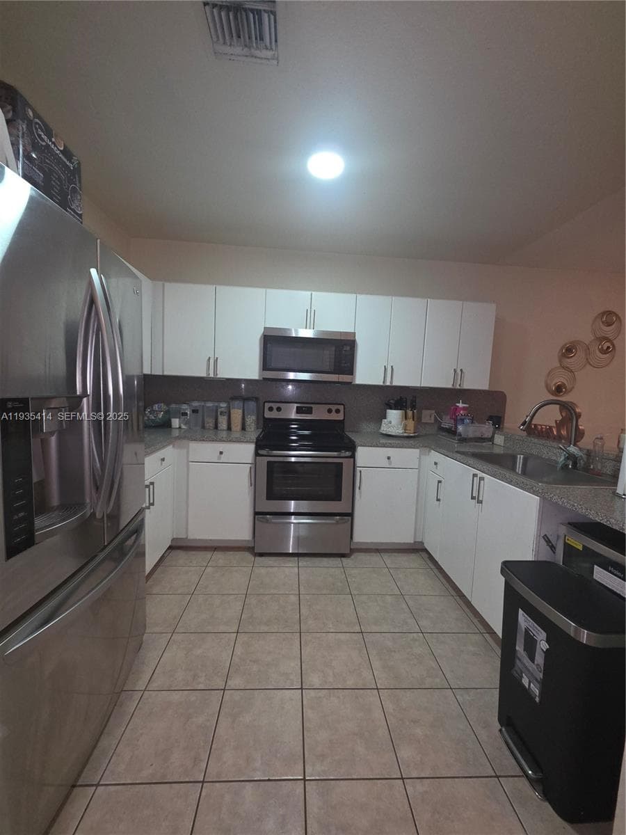 18953 SW 113th Ct photo 8