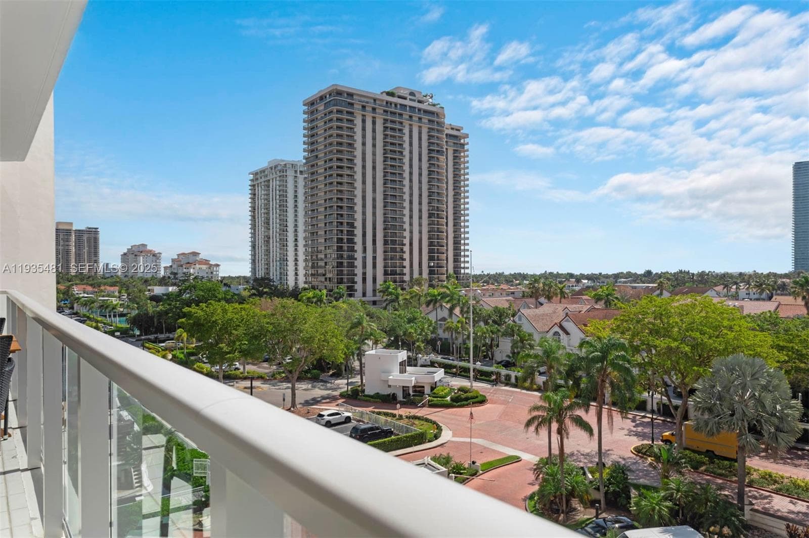 MARINA TOWER CONDO · #5F + CABANA in Aventura - Photo 17