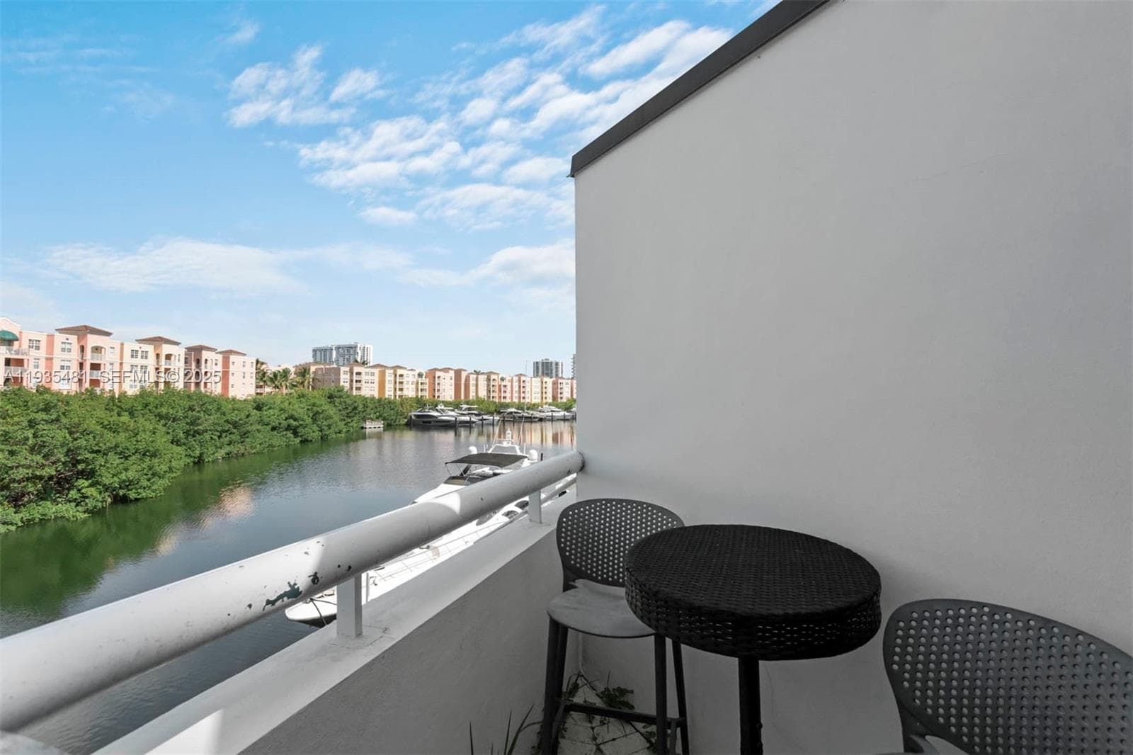 MARINA TOWER CONDO · #5F + CABANA in Aventura - Photo 29