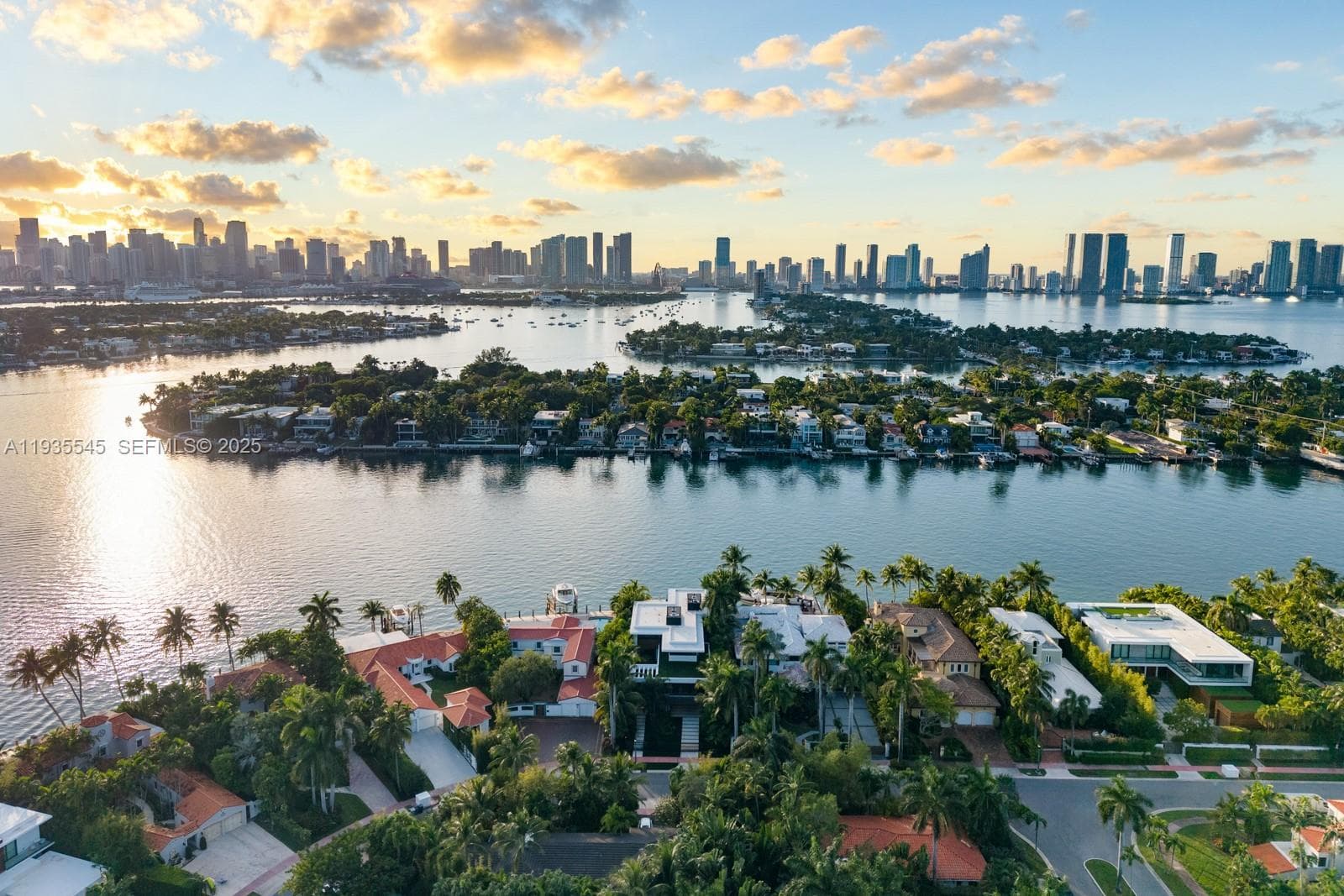 40 W Rivo Alto Dr photo 10