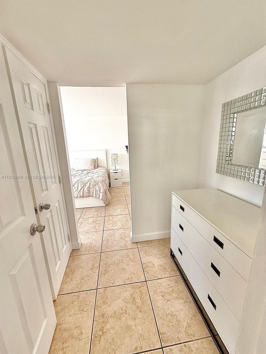 OCTAGON TOWERS I CONDO · #8D in Miami Beach - Photo 4