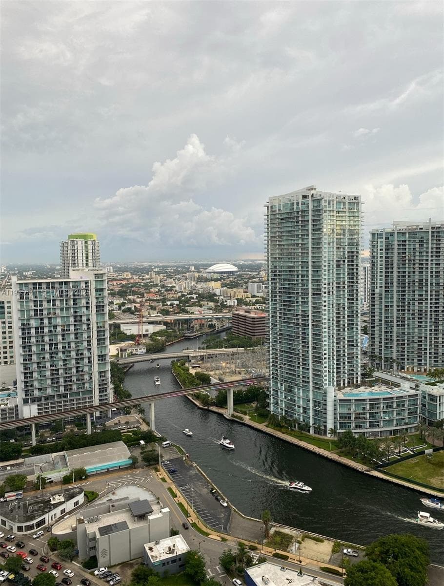 Reach Brickell City Centre · #2904 in Miami - Photo 3