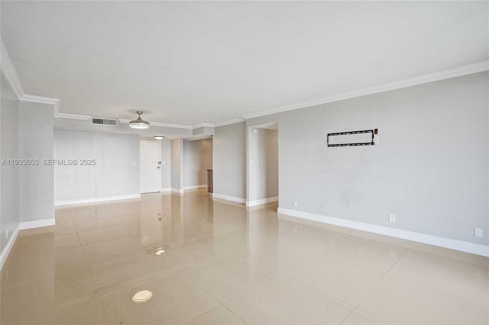 OLYMPUS CONDO PHASE · #917 in Hallandale Beach - Photo 9