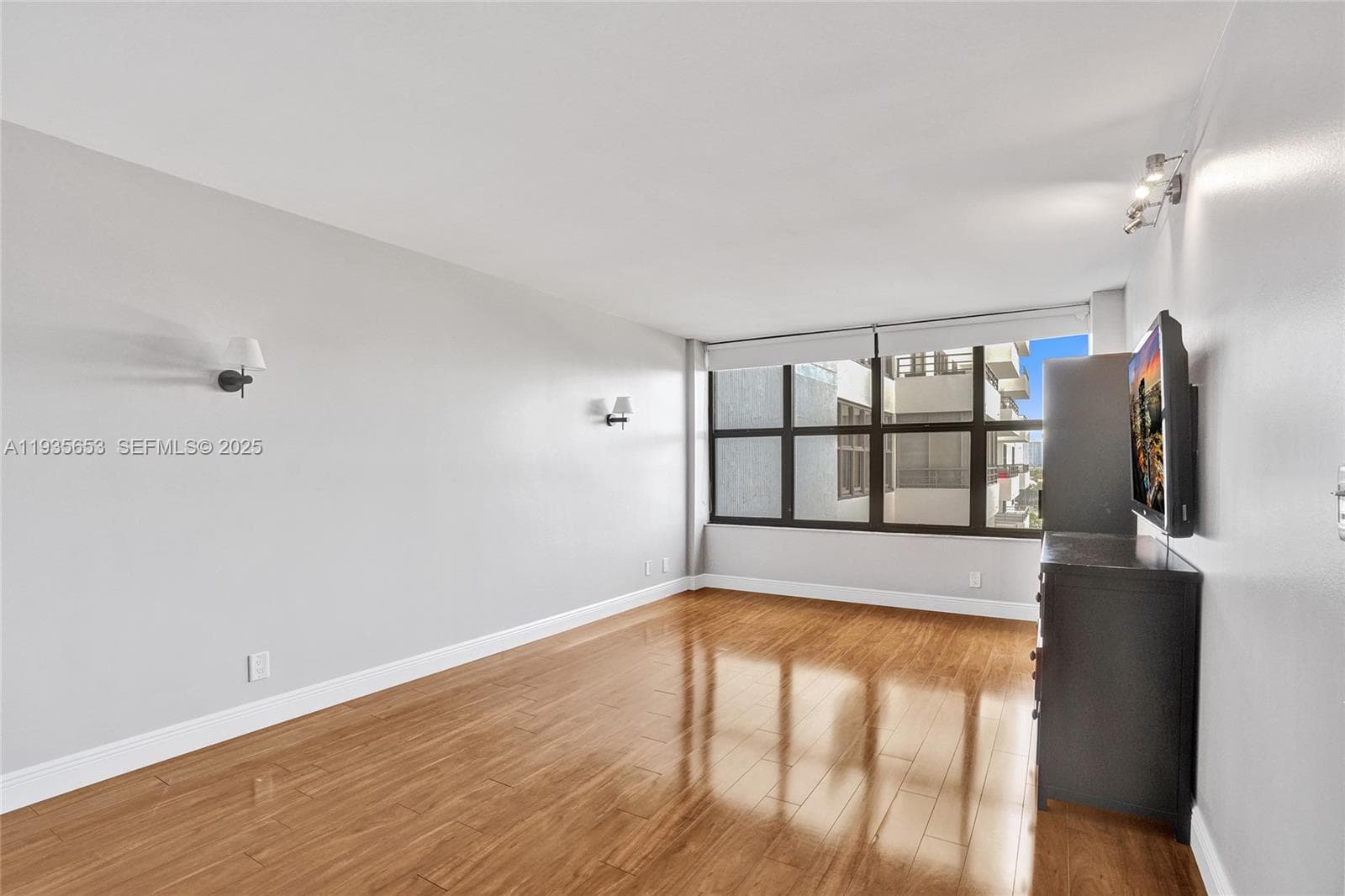 OLYMPUS CONDO PHASE · #917 in Hallandale Beach - Photo 15