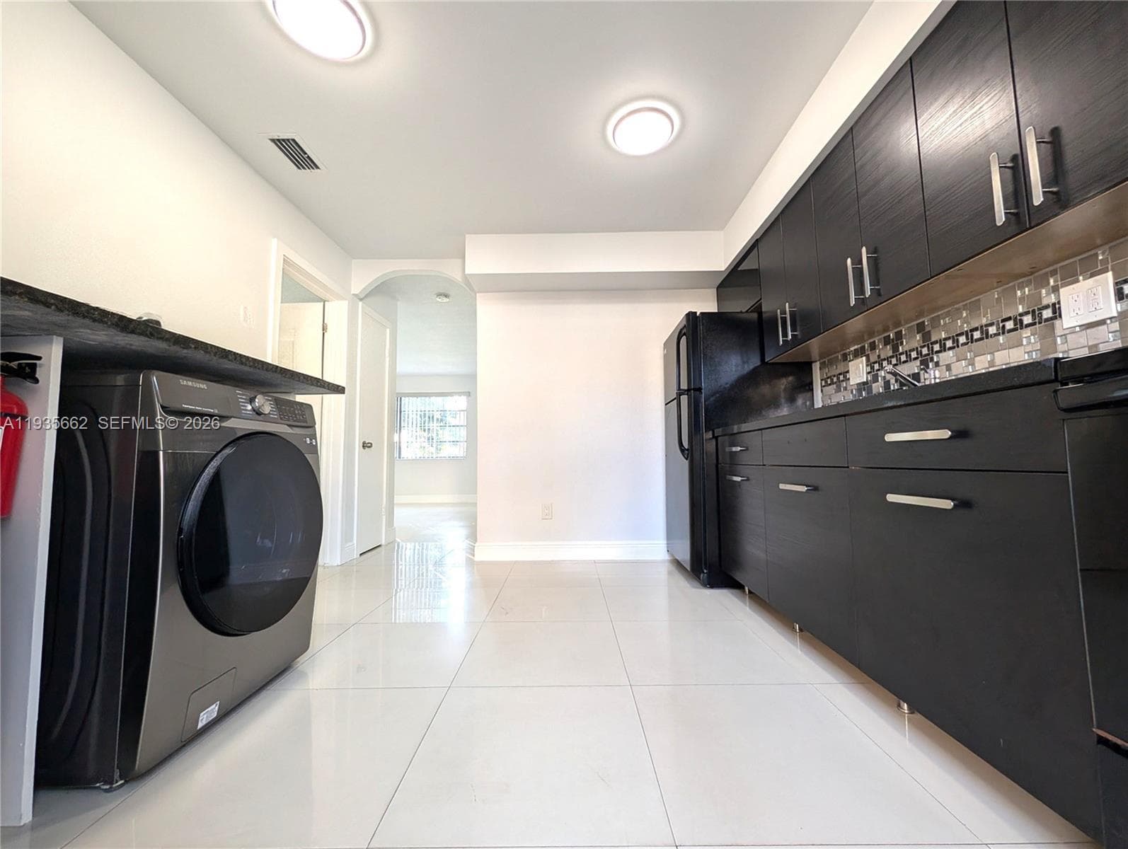 512 Sw 7th St · #1-4 in Hallandale Beach - Photo 8