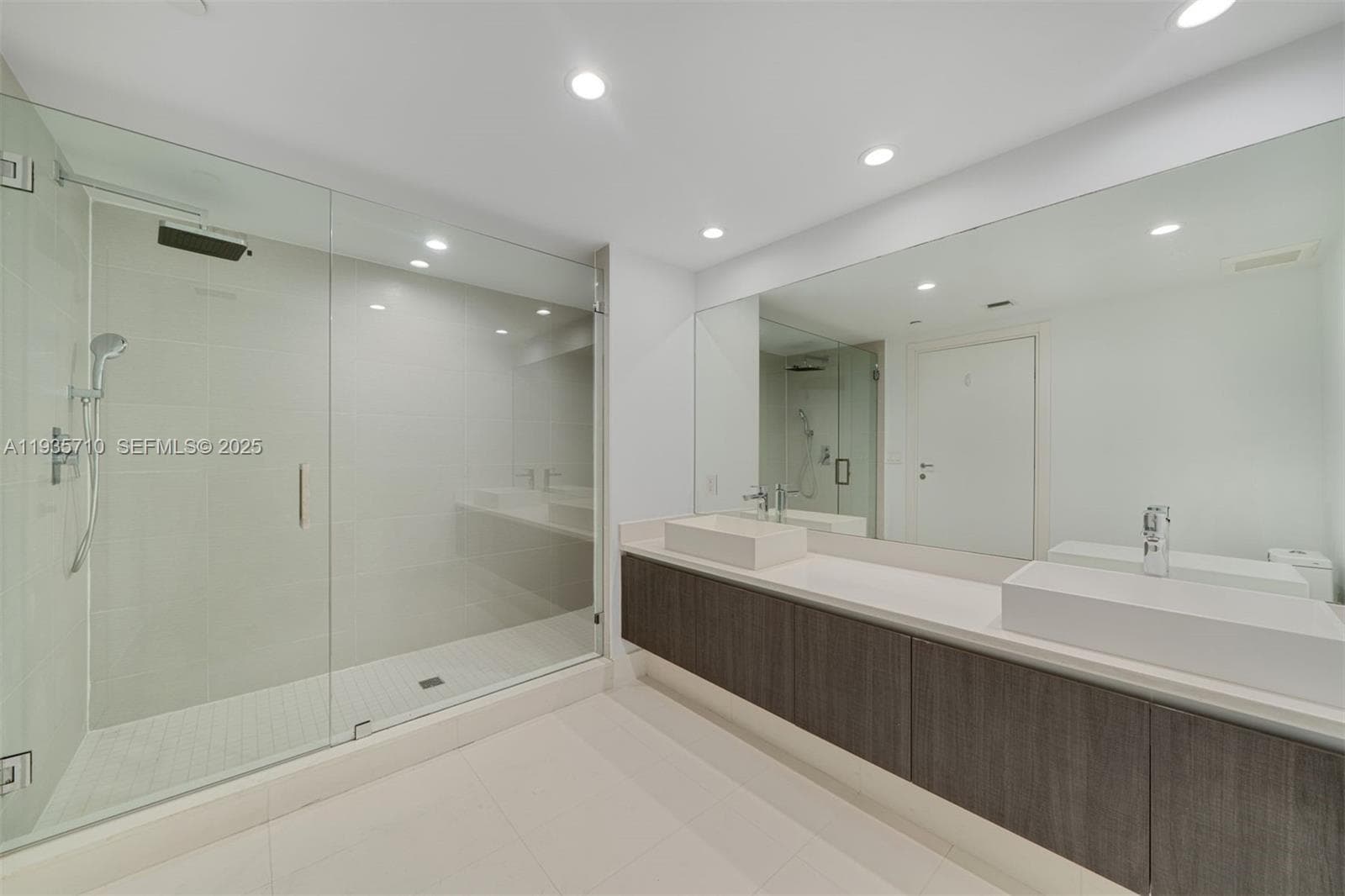 LE JARDIN HOUSE · #603 in Bay Harbor Islands - Photo 9