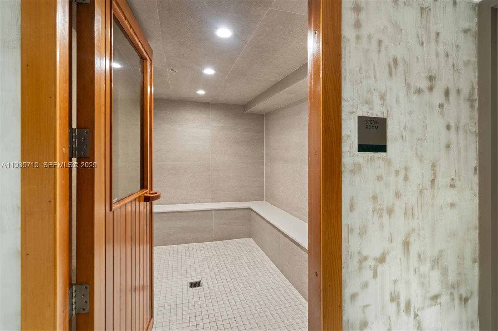 LE JARDIN HOUSE · #603 in Bay Harbor Islands - Photo 18