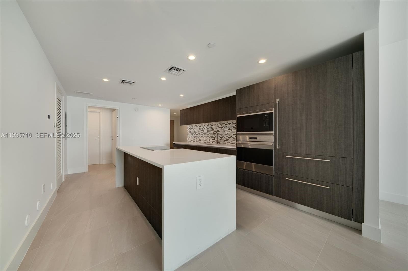 LE JARDIN HOUSE · #603 in Bay Harbor Islands - Photo 8