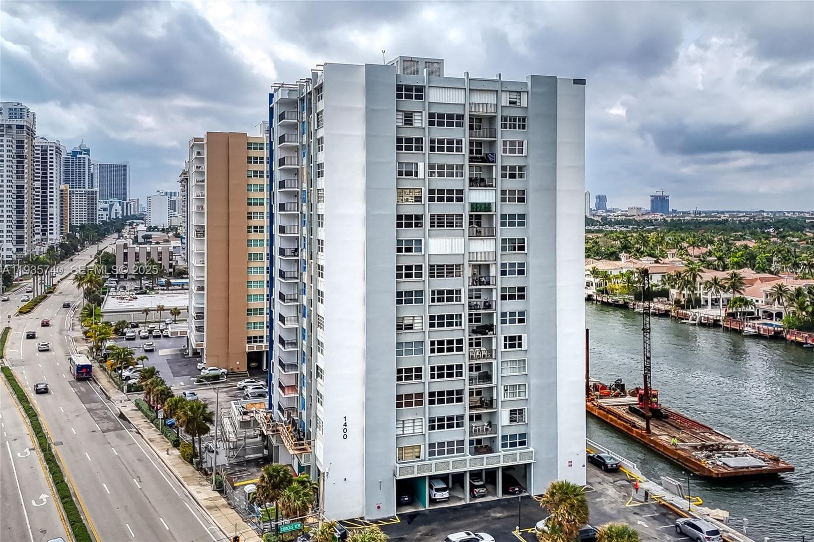 TRAFALGAR TOWERS CONDO · #802 in Hollywood - Photo 46