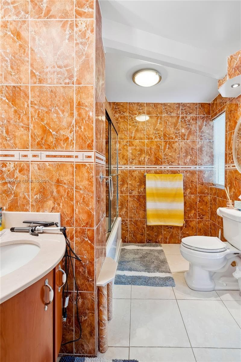 TRAFALGAR TOWERS CONDO · #802 in Hollywood - Photo 33