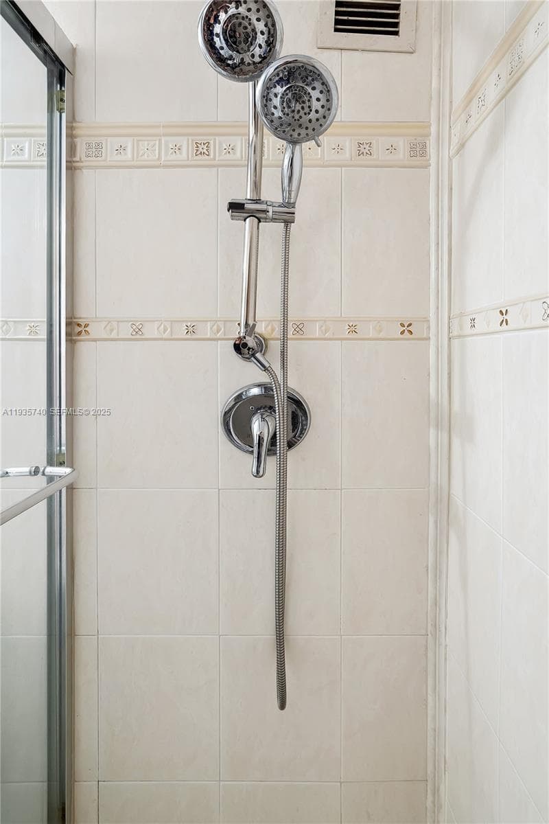 TRAFALGAR TOWERS CONDO · #802 in Hollywood - Photo 21