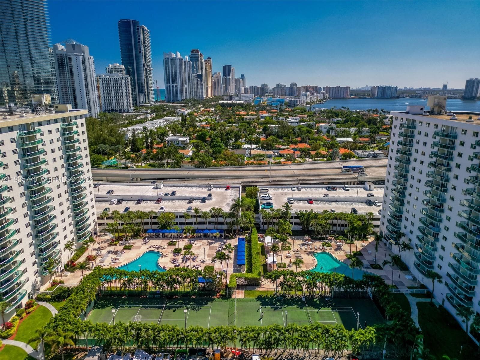 OCEANVIEW BUILDING B · #826 in Sunny Isles Beach - Photo 32