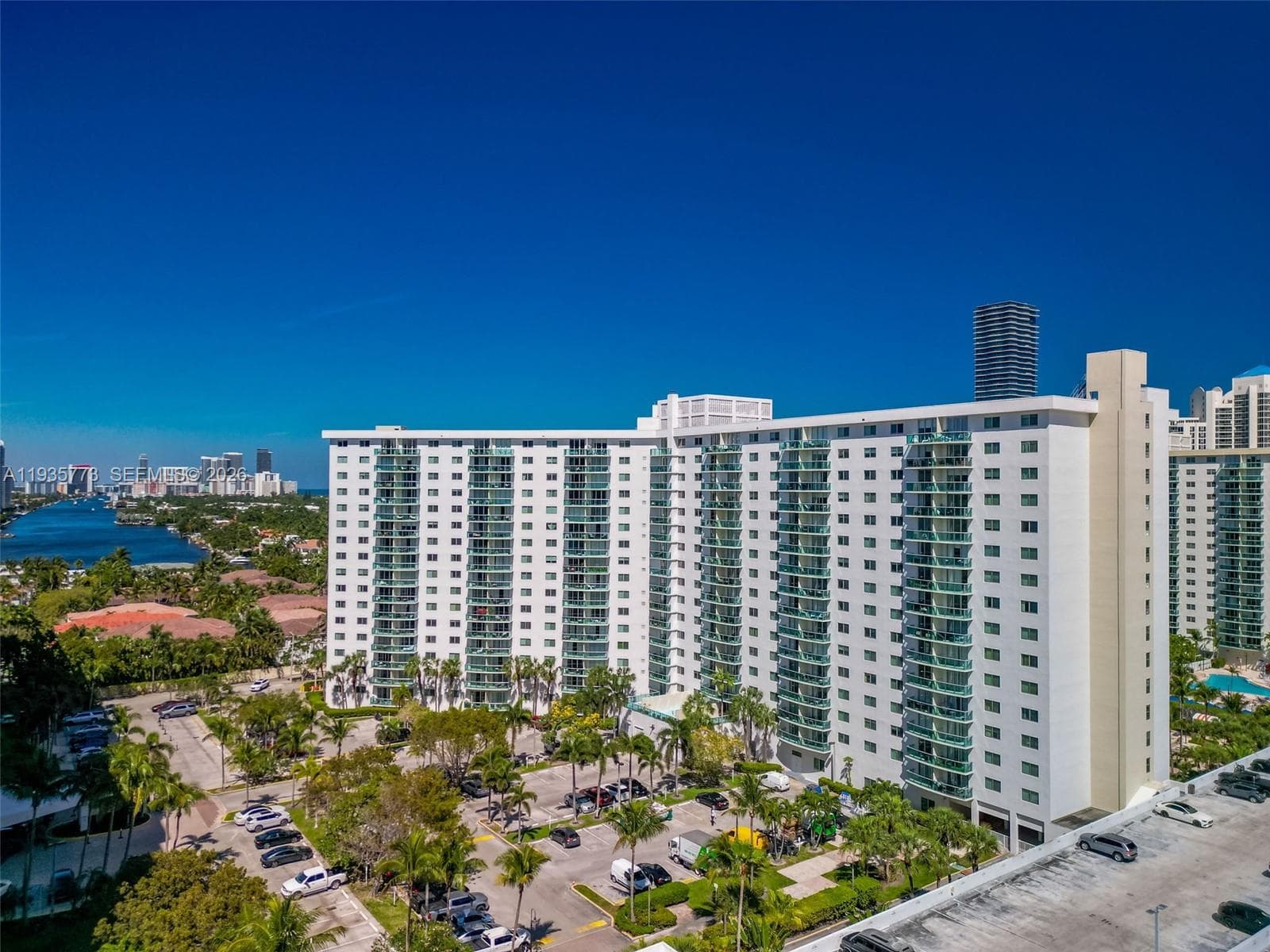 OCEANVIEW BUILDING B · #826 in Sunny Isles Beach - Photo 30