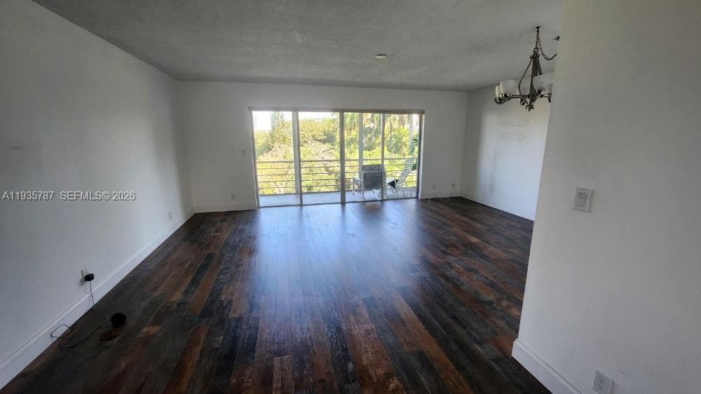 FAIRWAYS NORTH CO-OP · #401 in Hallandale Beach - Photo 15