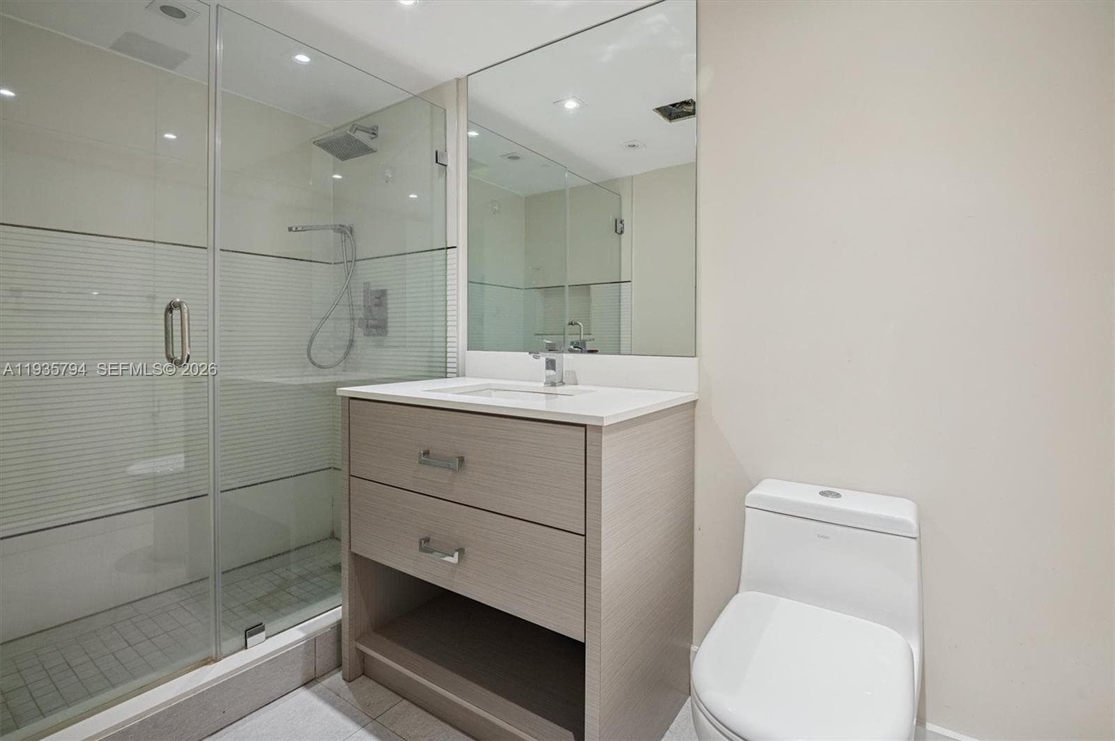 VENDOME PLACE CONDO · #403 in Miami Beach - Photo 12