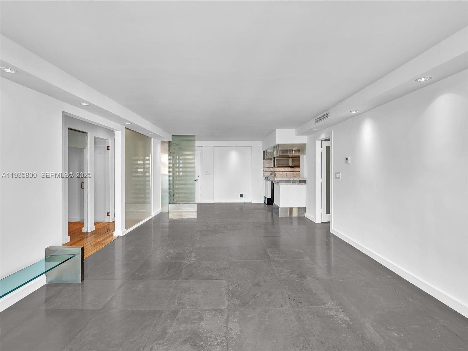 AQUASOL CONDO · #4D in Miami Beach - Photo 10