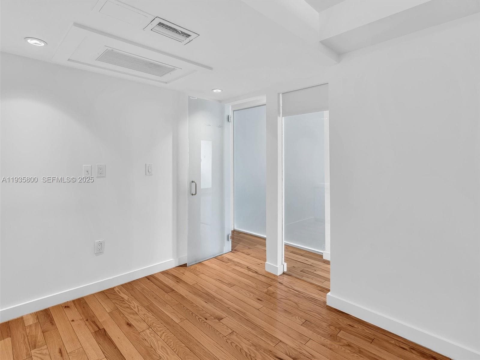 3rd Bedroom or office option