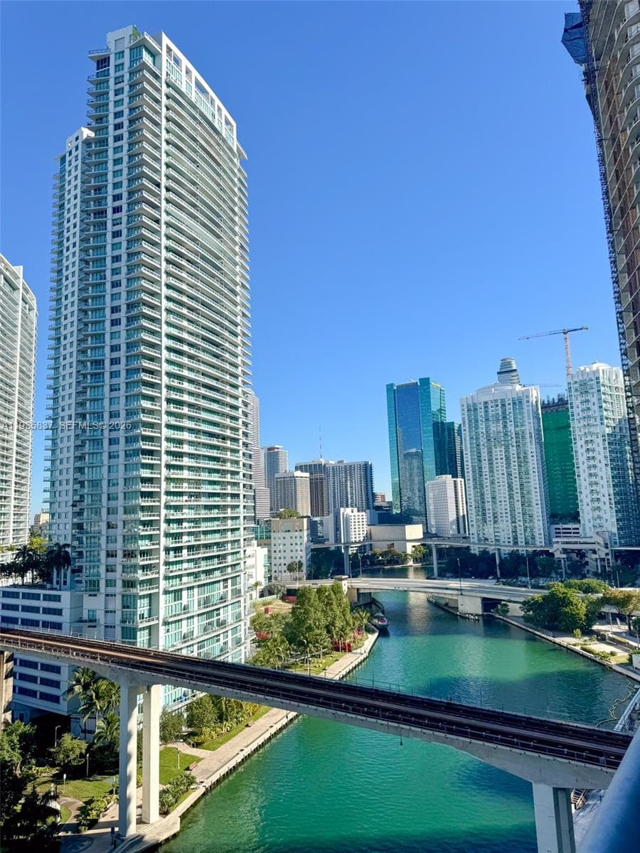 Neo Vertika · #1709 in Miami - Photo 1
