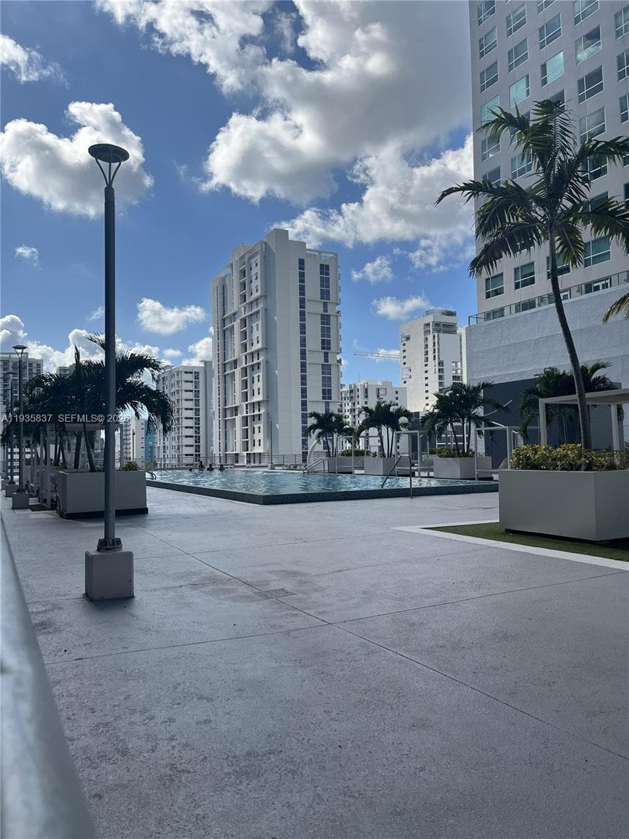 Neo Vertika · #1709 in Miami - Photo 37