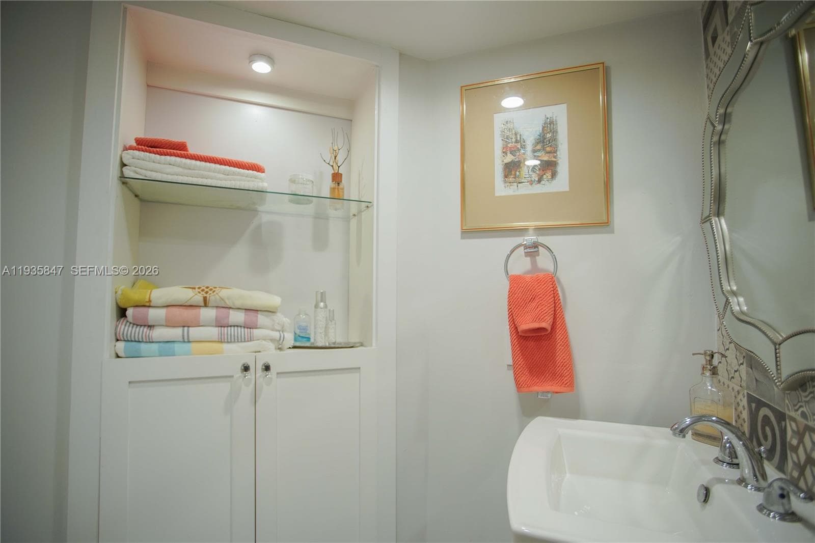 Powder room