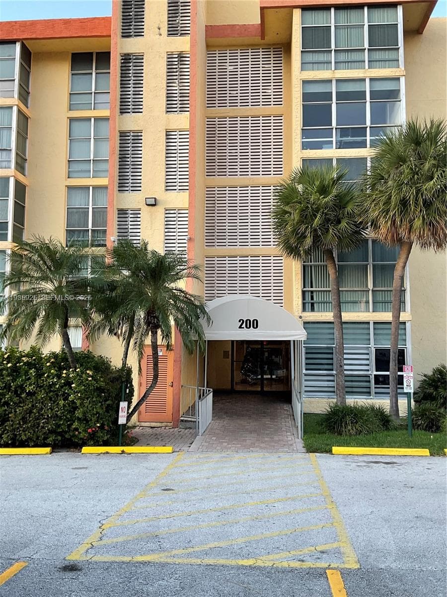 AVILA SOUTH CONDO · #520 in Sunny Isles Beach - Photo 15