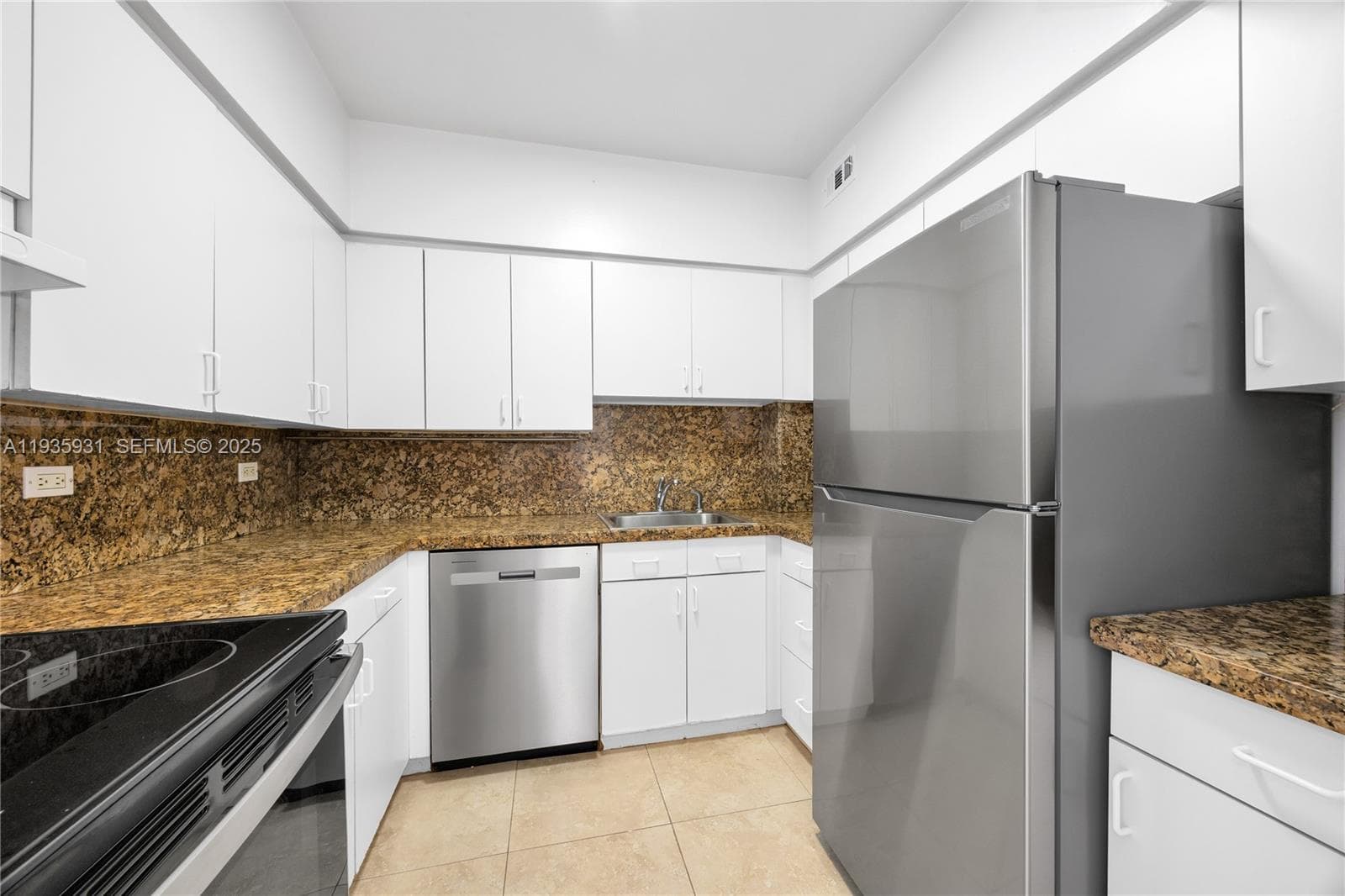 PARKVIEW POINT CONDO · #15E in Miami Beach - Photo 6