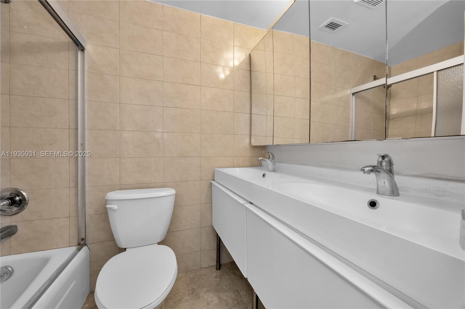 PARKVIEW POINT CONDO · #15E in Miami Beach - Photo 11