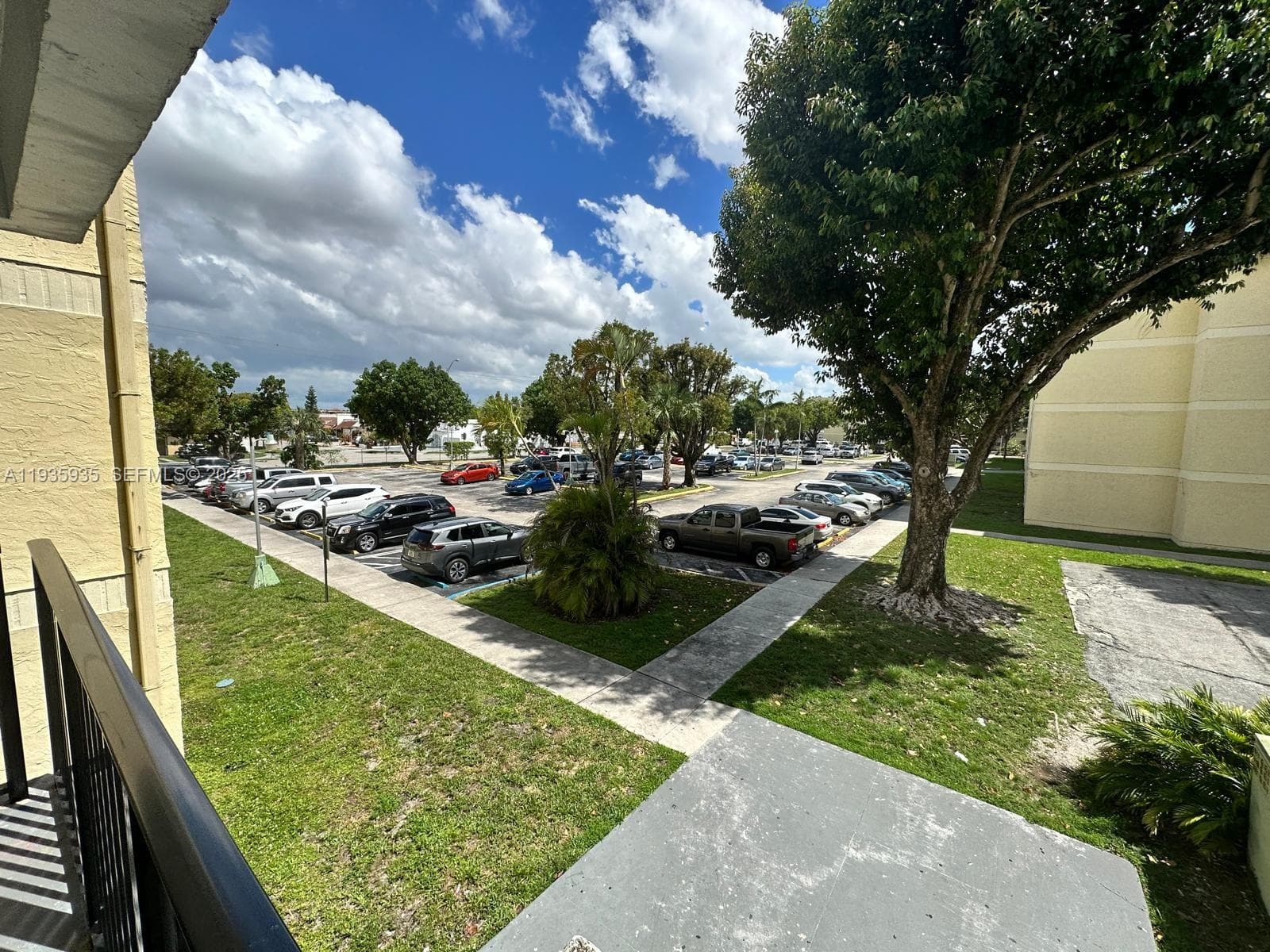 CAMBRIDGE CONDO · #301 in Hialeah - Photo 3