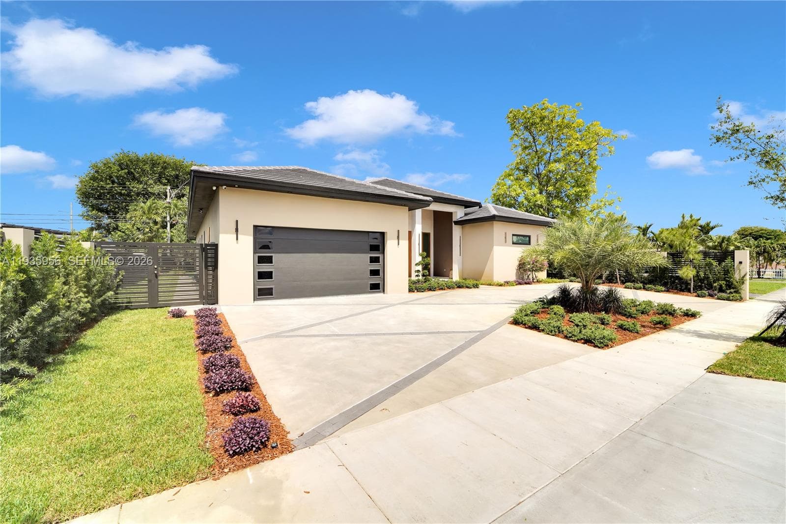 1130 SW 86th Ct photo 7