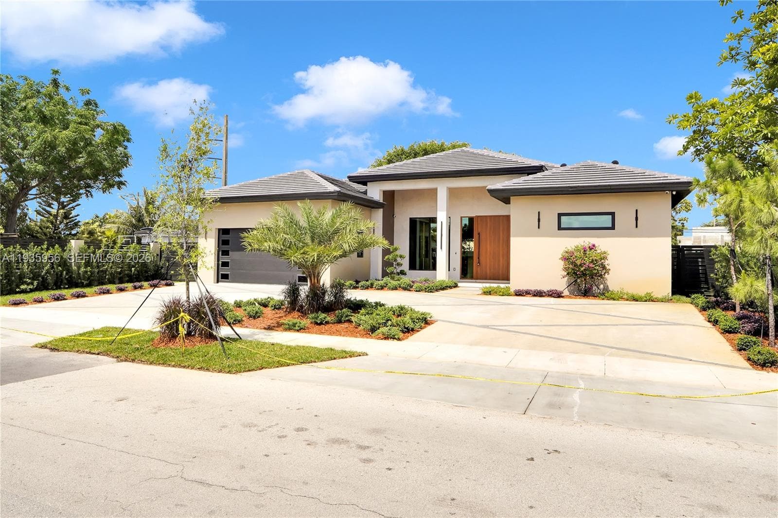 1130 SW 86th Ct photo 5
