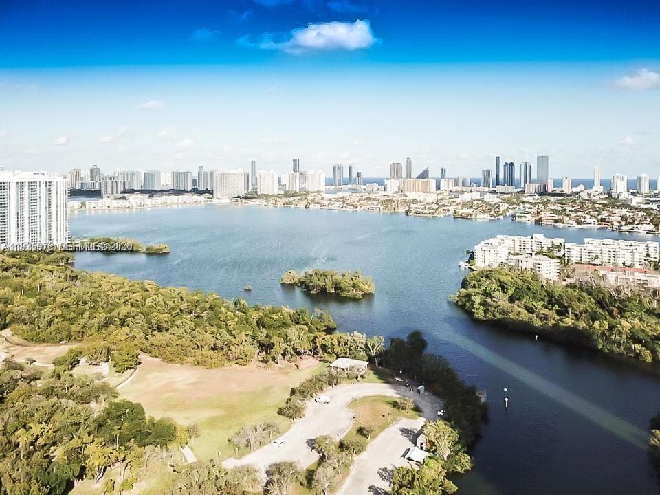 the harbour · #719 in North Miami Beach - Photo 29