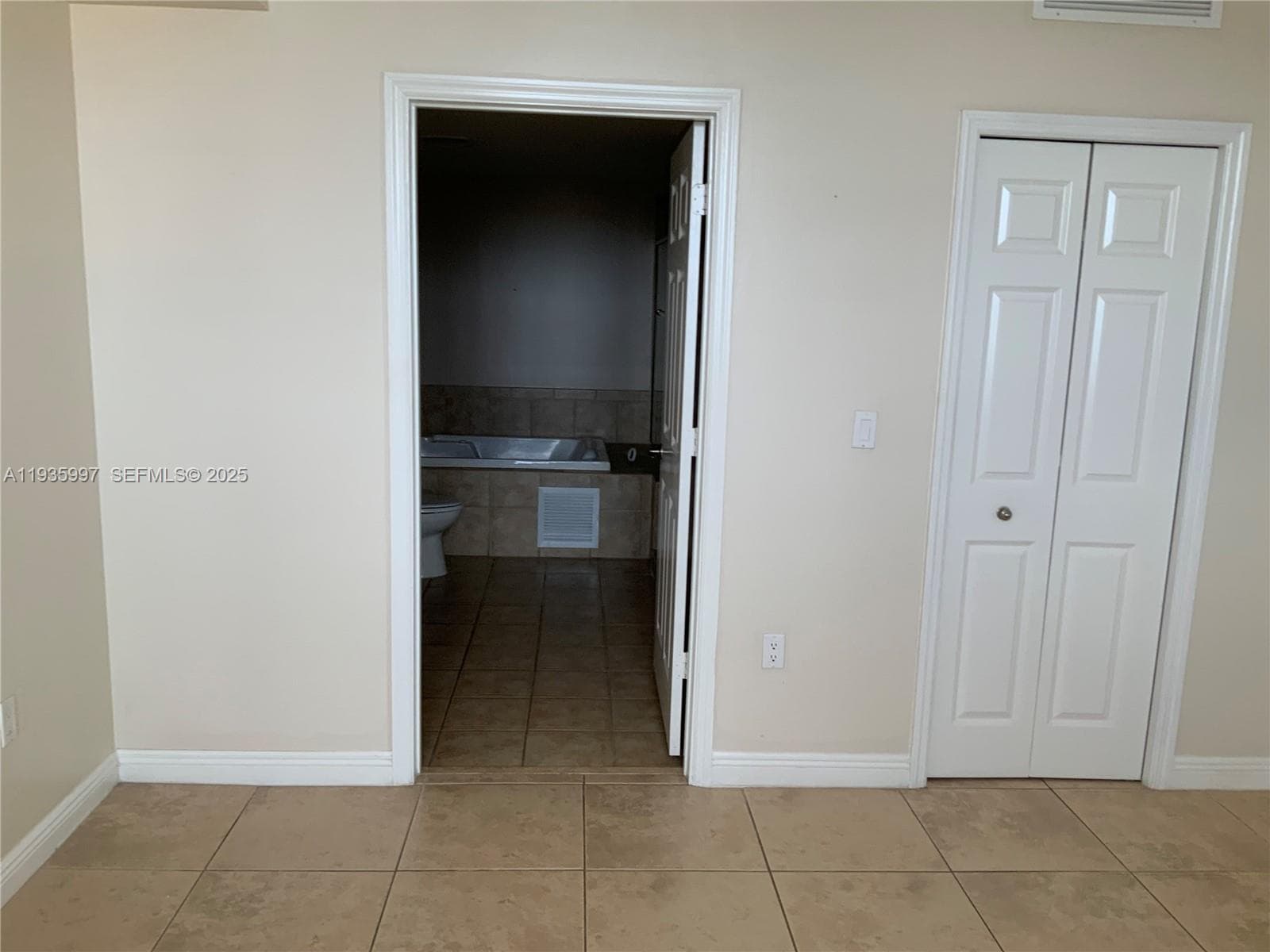 PUERTA DE PALMAS CONDO · #PH11 in Coral Gables - Photo 5
