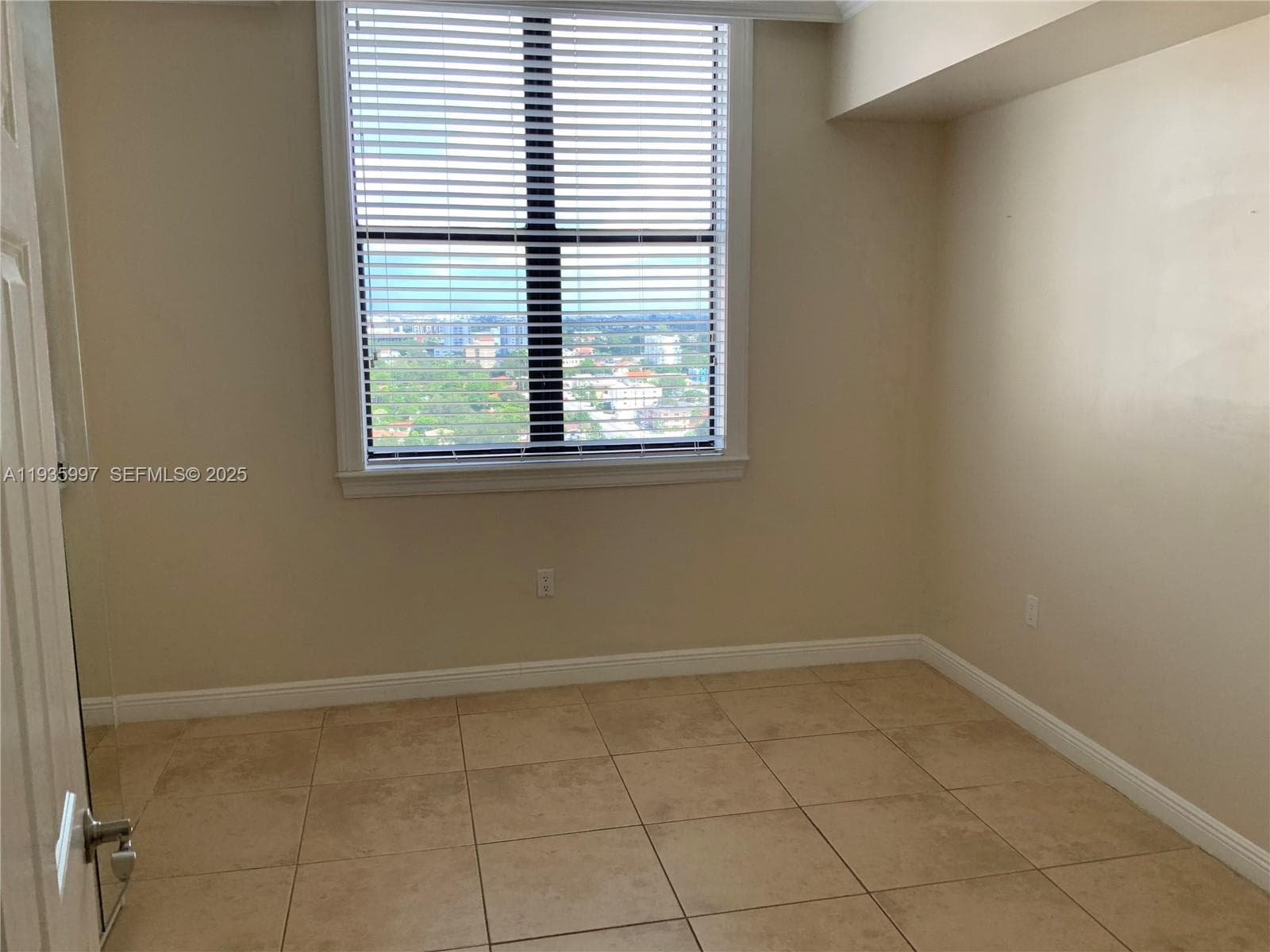 PUERTA DE PALMAS CONDO · #PH11 in Coral Gables - Photo 4