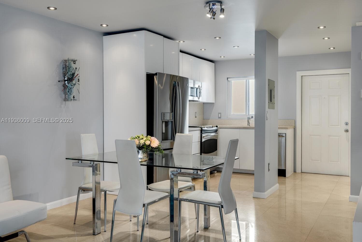 East Atlantic Gardens · #409 in Miami Beach - Photo 8