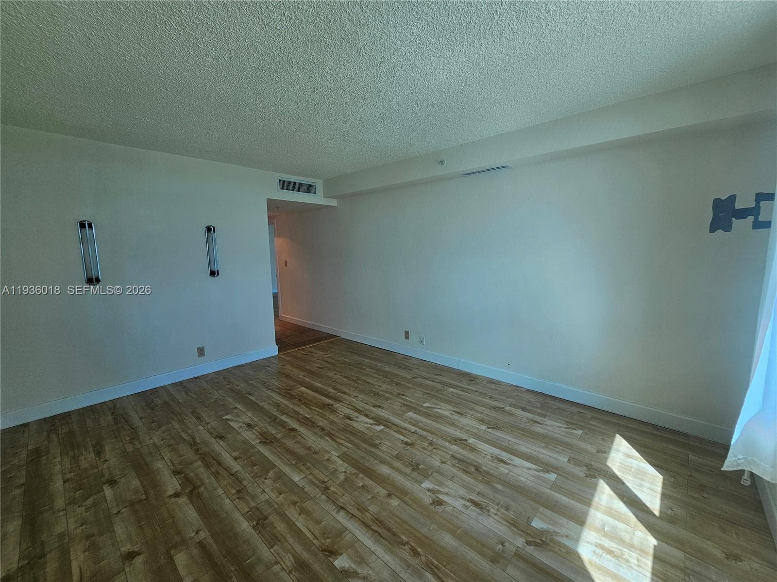 THE WAVE CONDO · #921 in Hollywood - Photo 7