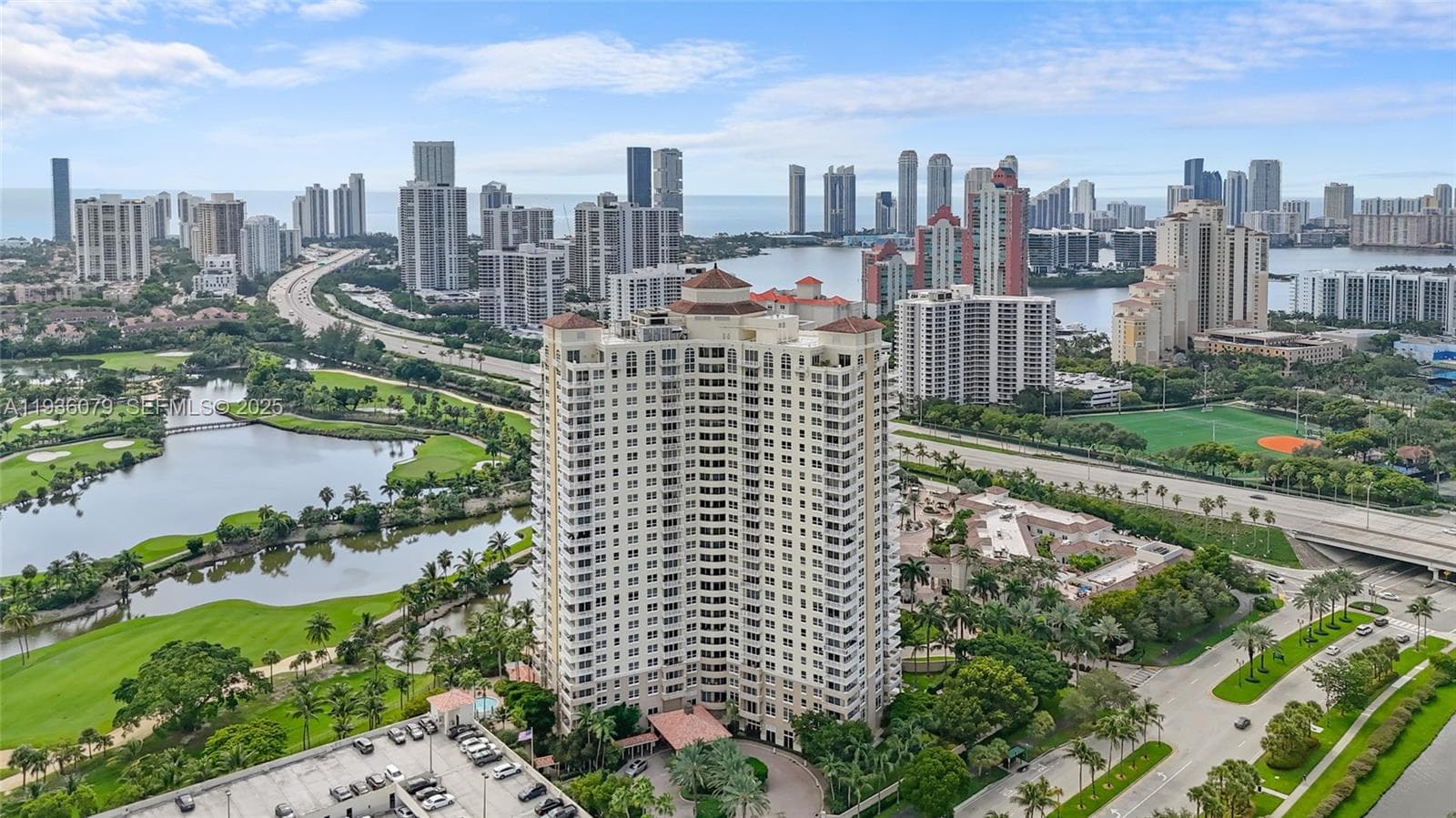Turnberry On The Green · #2415 in Aventura - Photo 2
