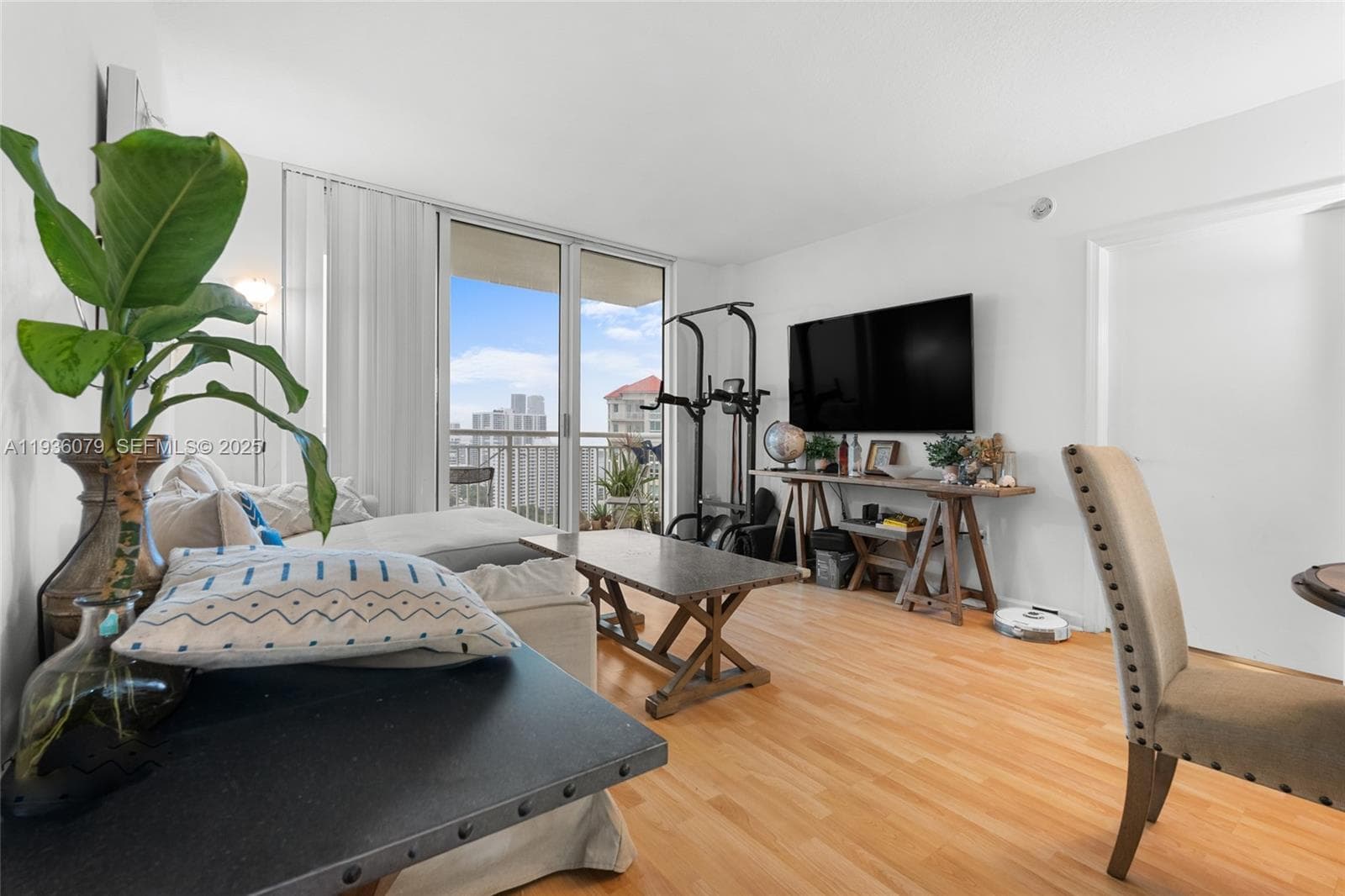 Turnberry On The Green · #2415 in Aventura - Photo 8