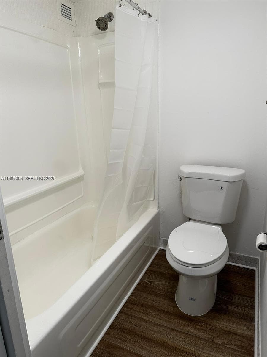PLAZA OF AMERICAS CONDO P · #409 in Sunny Isles Beach - Photo 17