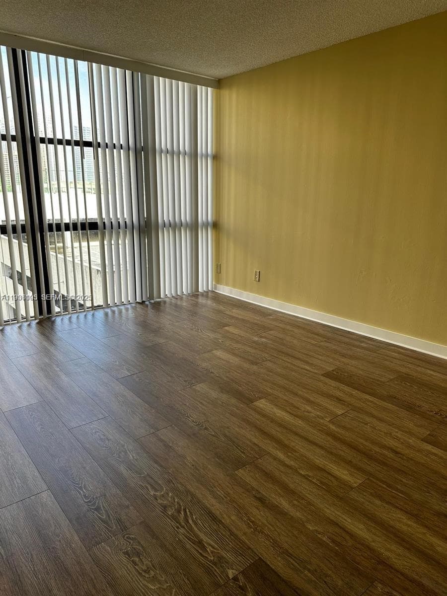 PLAZA OF AMERICAS CONDO P · #409 in Sunny Isles Beach - Photo 14