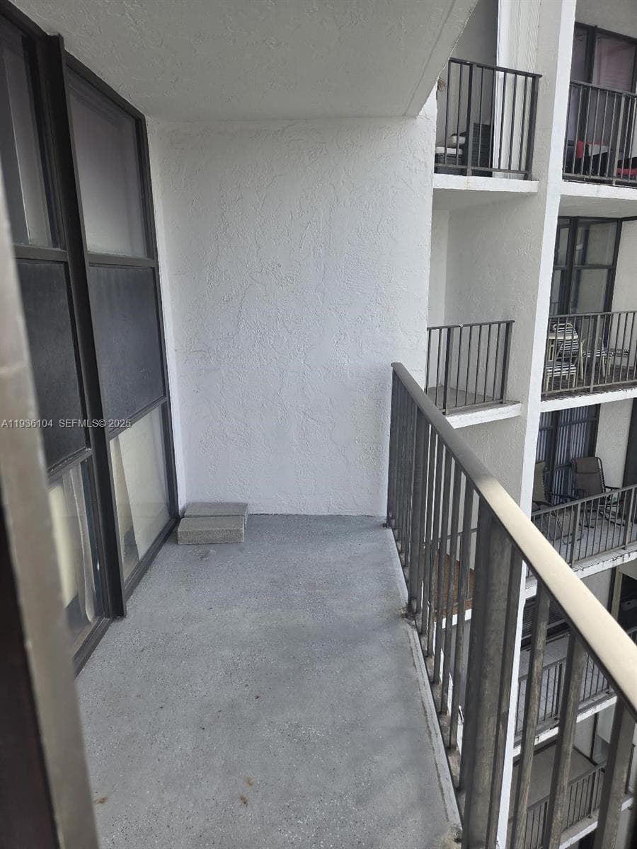 OCEANVIEW PARK CONDO · #701 in Hallandale Beach - Photo 16