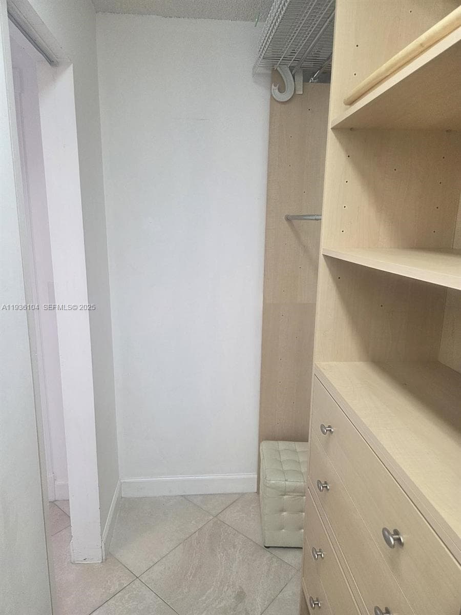 OCEANVIEW PARK CONDO · #701 in Hallandale Beach - Photo 22
