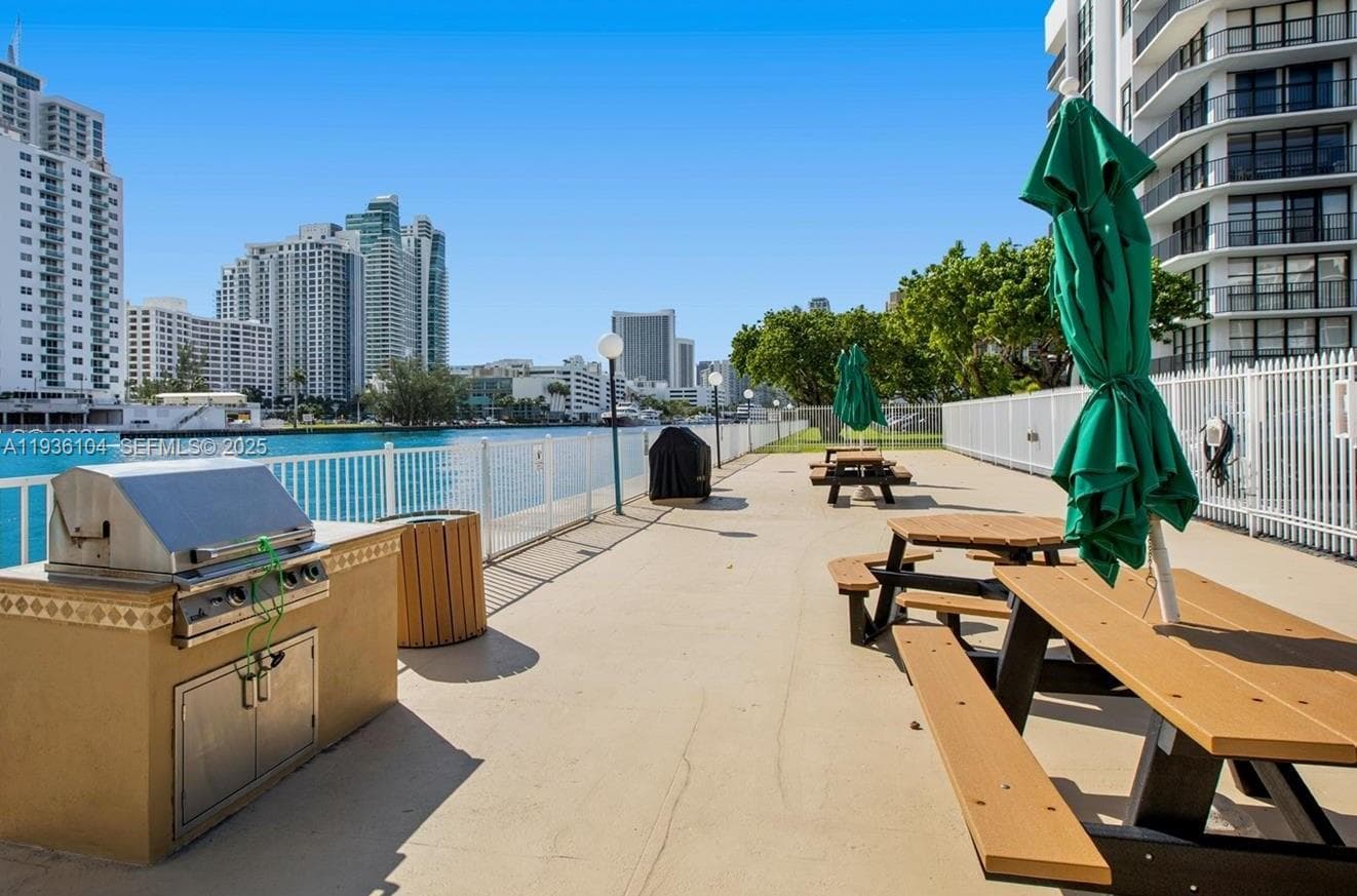 OCEANVIEW PARK CONDO · #701 in Hallandale Beach - Photo 11