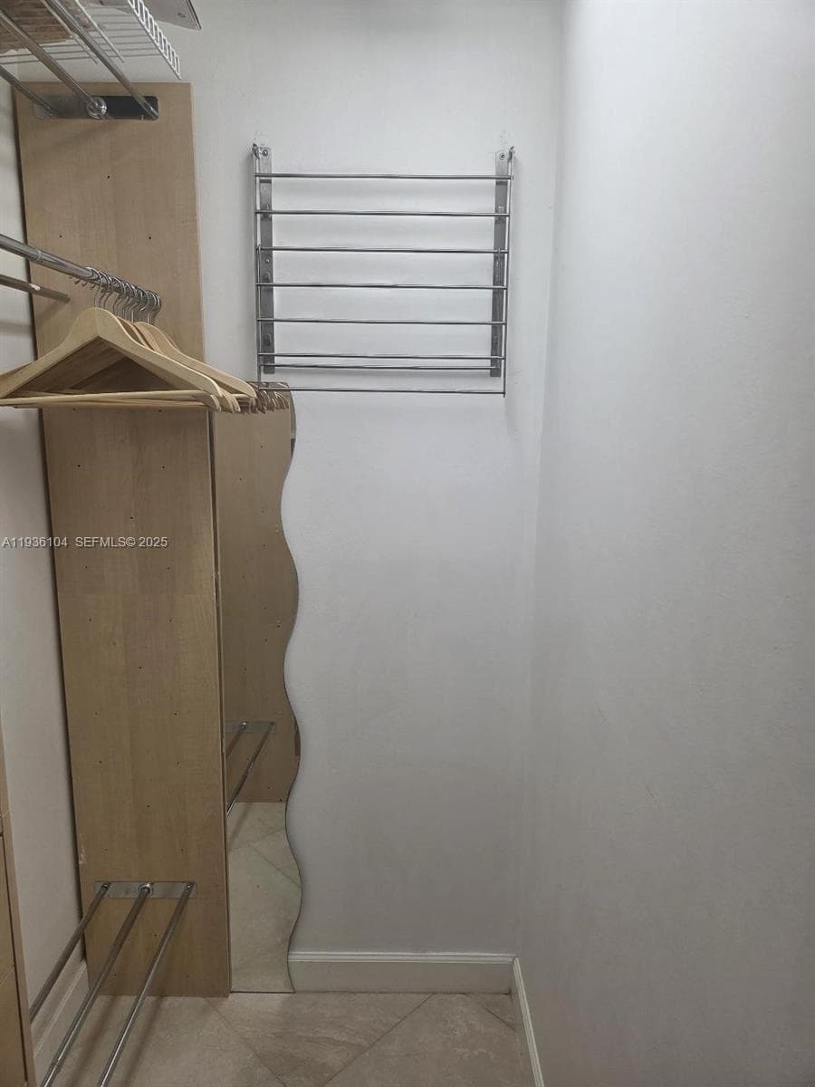 OCEANVIEW PARK CONDO · #701 in Hallandale Beach - Photo 21