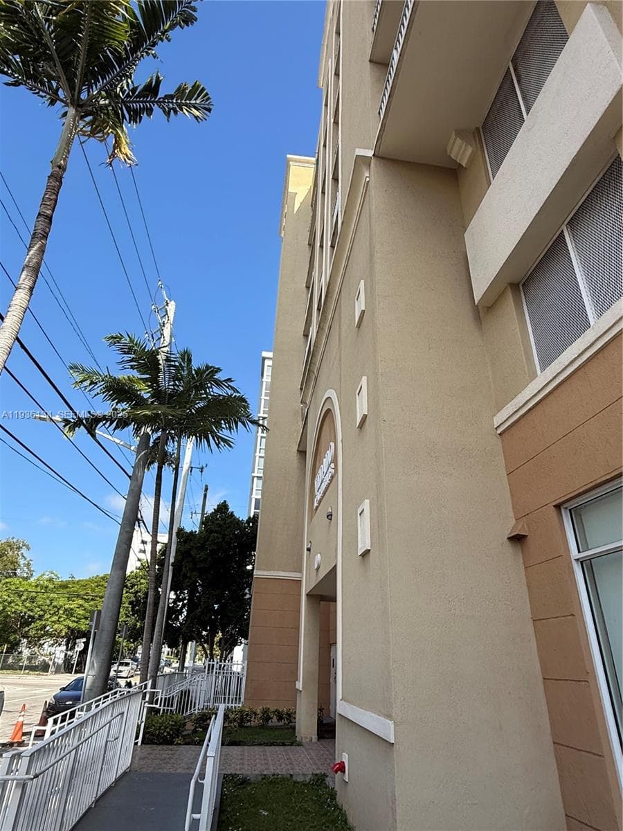 VEDADO APARTMENTS · #606 in Miami - Photo 3
