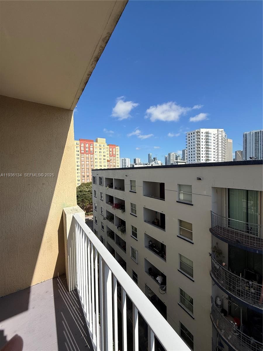 VEDADO APARTMENTS · #606 in Miami - Photo 18