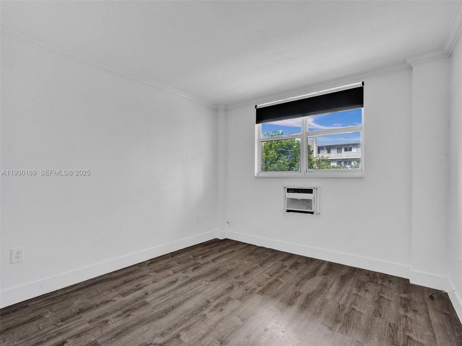 LINCOLN TOWERS CONDO · #D404 in Miami Beach - Photo 3