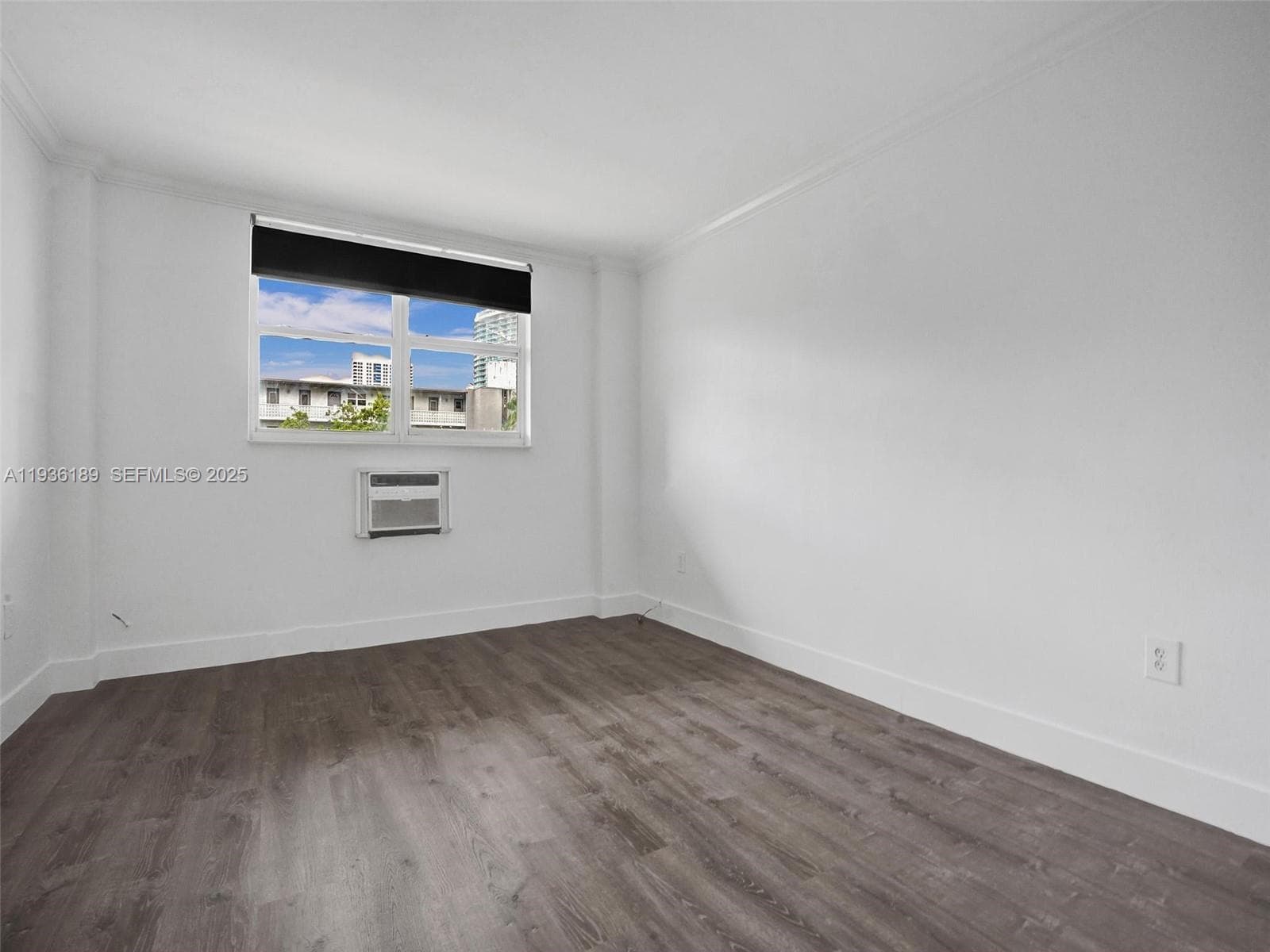 LINCOLN TOWERS CONDO · #D404 in Miami Beach - Photo 4